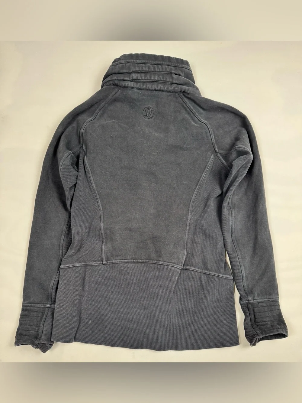 Lululemon Radiant Jacket II Full Zip Black Women’s 8 Retail $118